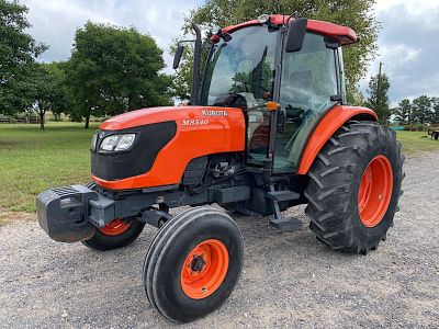  Kubota M8540 